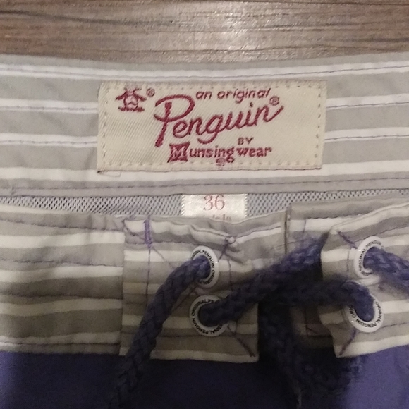 Men's penguin 🐧 swim trunks, yellow&purple, in new CONDITION,size36 New CONDITI - Picture 2 of 4